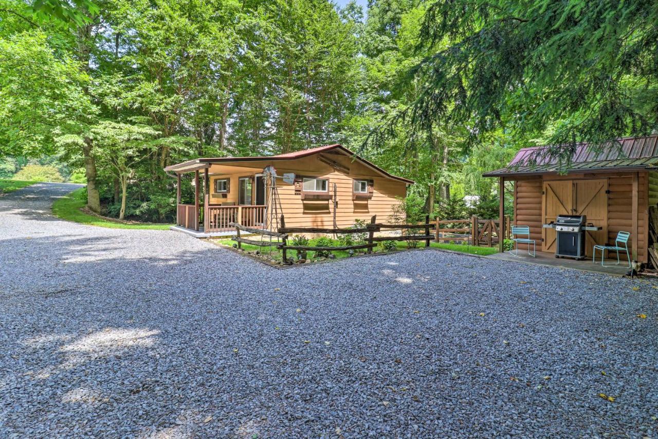 Vintage Creekside Cottage With Hot Tub And Grill! Маги Вали Екстериор снимка